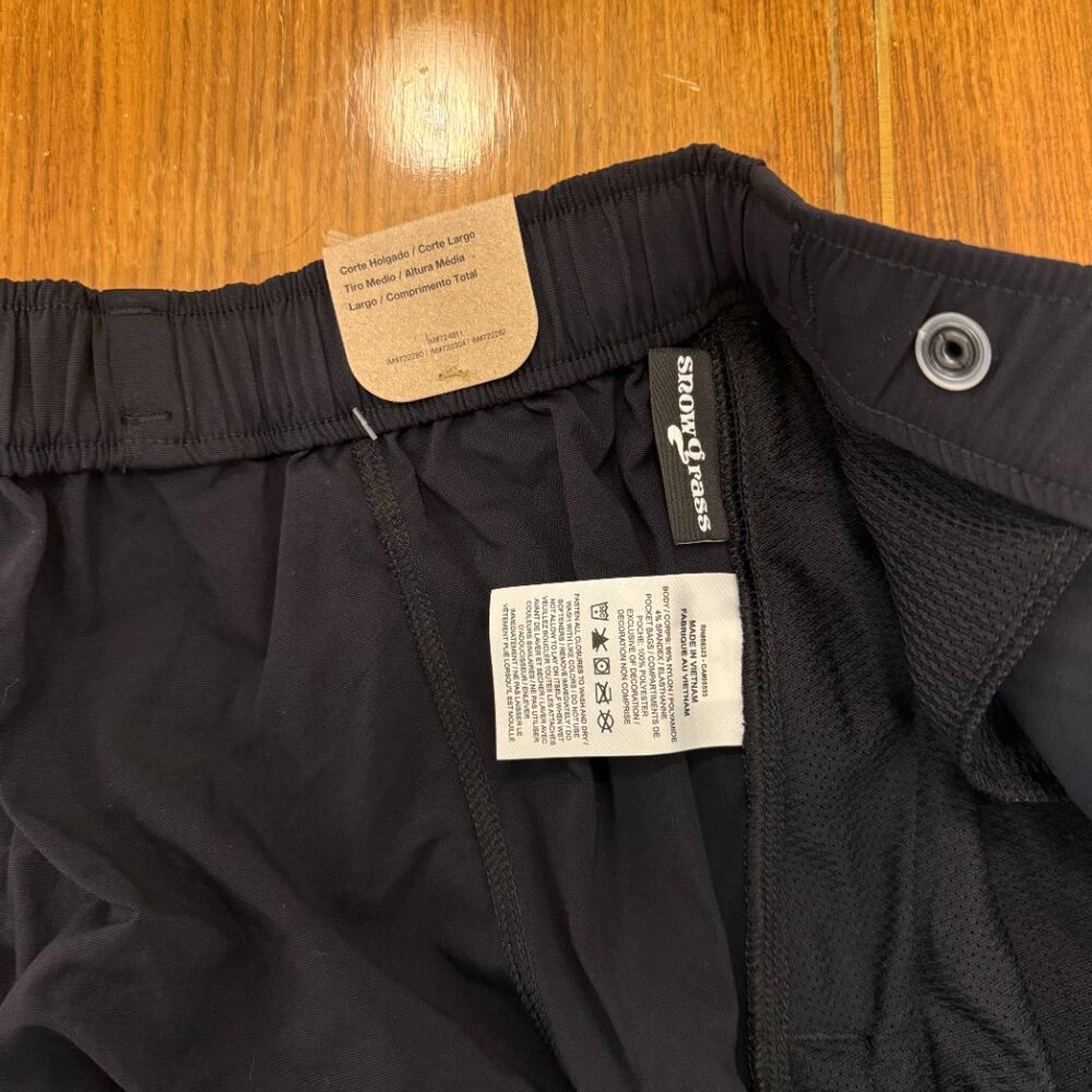 Nike ACG "Snowgrass" Women's UV Skirt - Picture 10 of 11